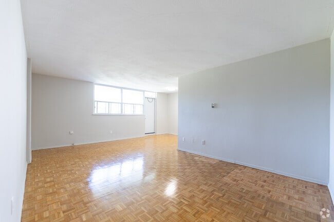 Building Photo - 2250 Kennedy Rd