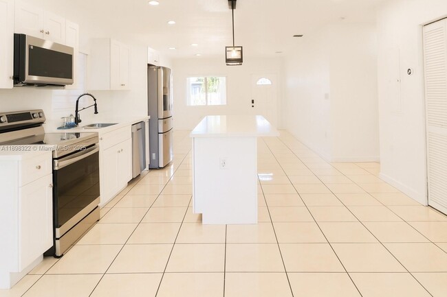 Photo - 2312 NW 82nd St