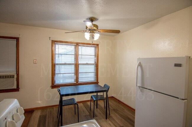 Photo - 2 Bedroom 1 Bathroom on cul-de-sac Apartment