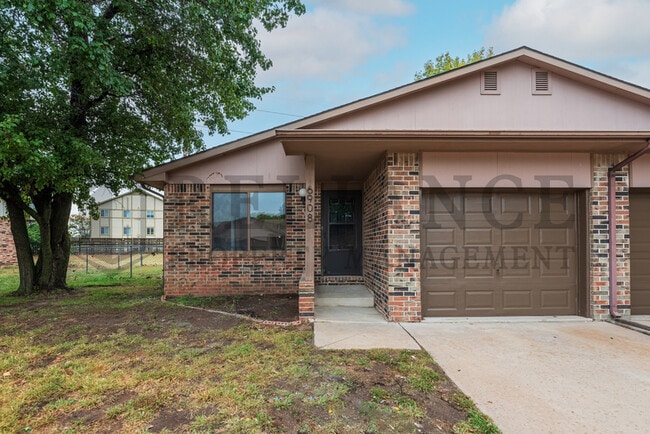 Building Photo - 6908 W O'Neil St