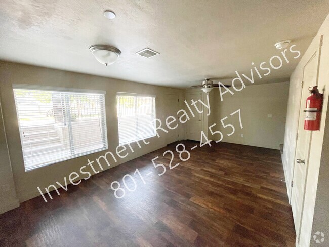 Building Photo - Beautiful Apartment Near BYU! Unit 108