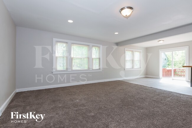 Photo - 12303 Benham Rd