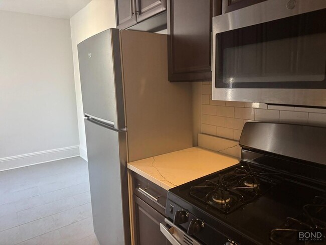Photo - 32-15 35th St Unit F5