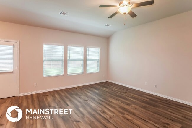 Photo - 2116 Bellatrix Dr