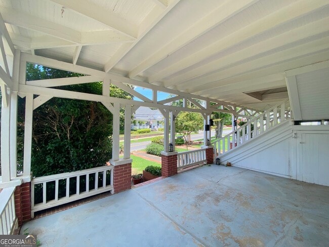 Photo - 319 College St Unidad A