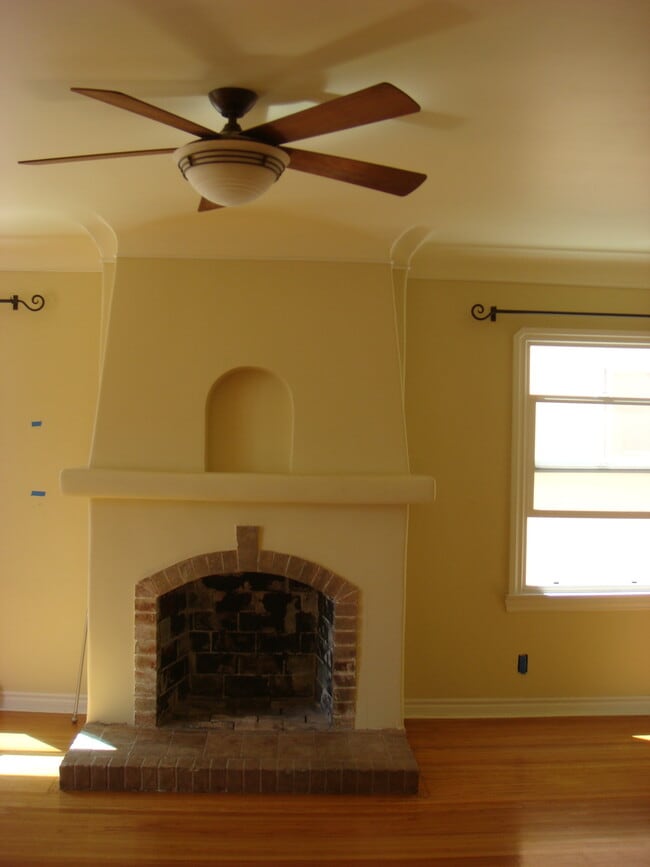 Photo - 6087 Cashio St Unidad david anderman