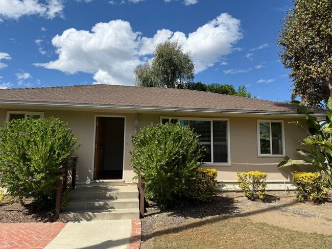 Building Photo - Charming Mission Oaks Home on Half an Acre