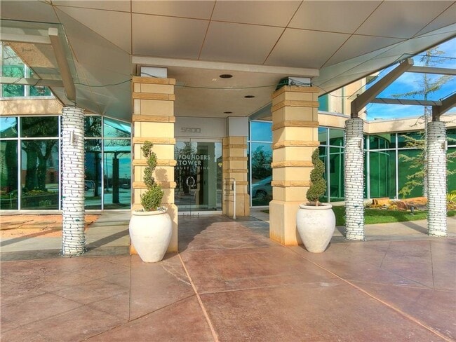Photo - 5900 Mosteller Dr