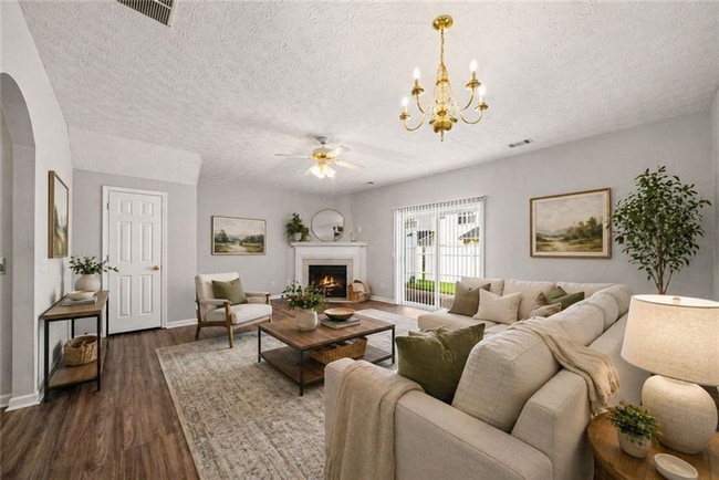 Building Photo - 3-bedroom, 2.5-bath end-unit townhome in the Garrison Square