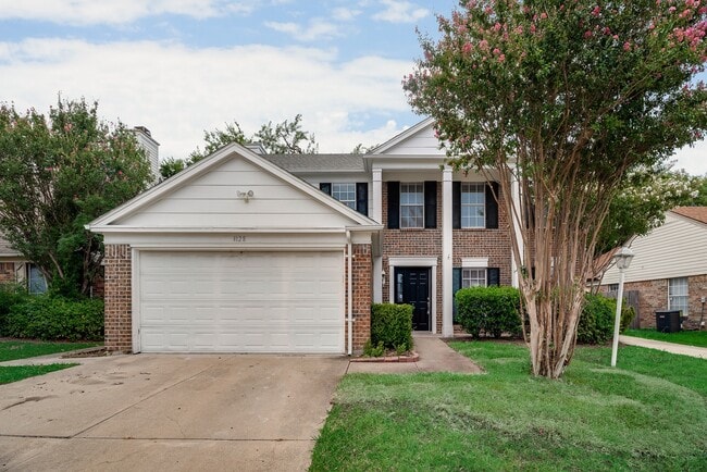 Photo - 4/2/2 in well established neighborhood