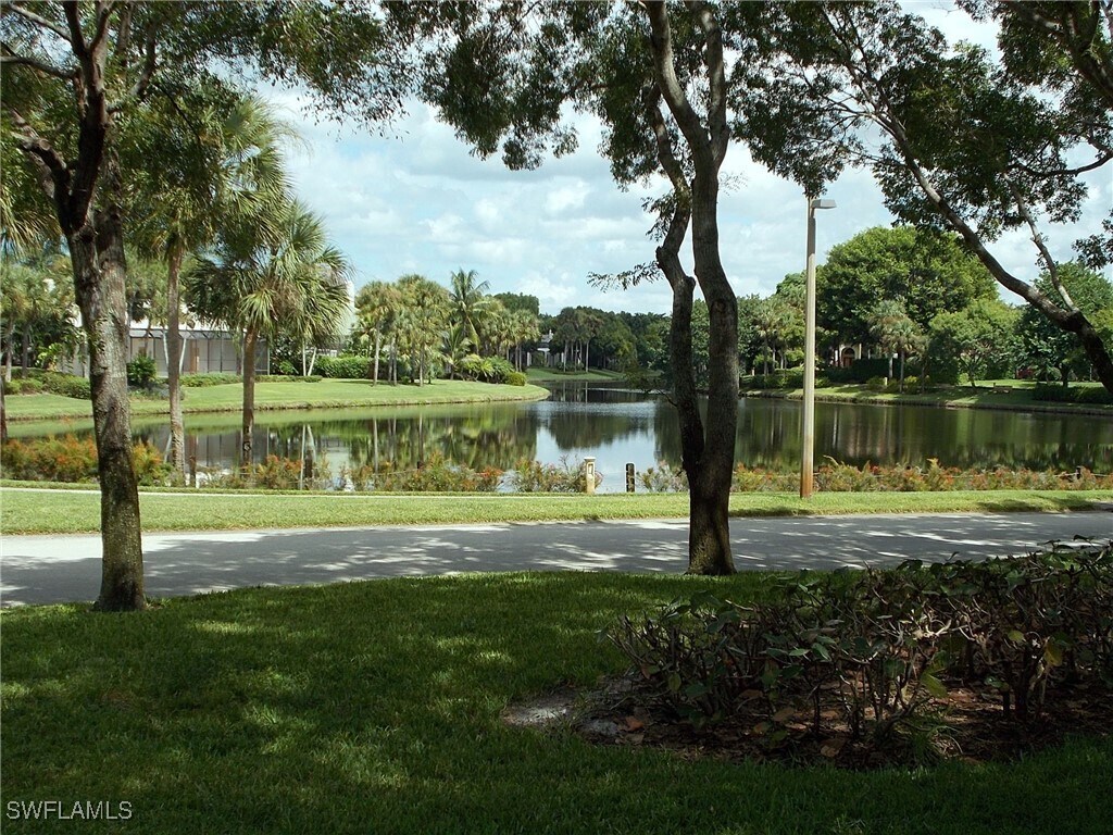 Photo - 847 Tanbark Dr Unit 101