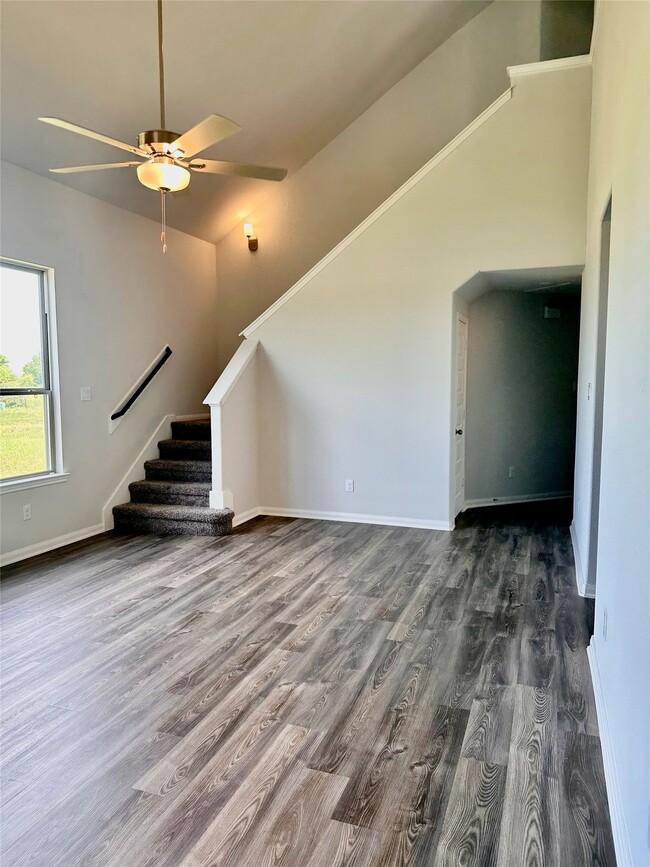 Photo - 730 Tejas Vlg Pkwy