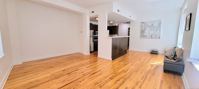 Photo - 125 Washington St Unidad APT 205