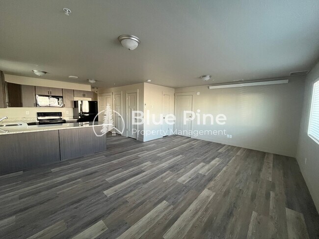 3565 E Gample Ave Unit 4