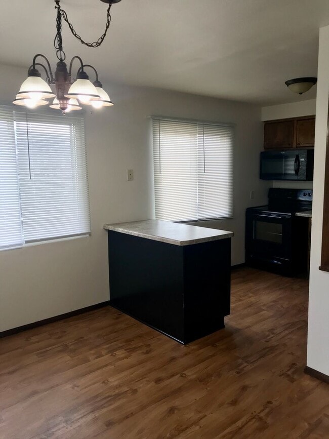 Photo - 742 Fairwood Dr Unit #4