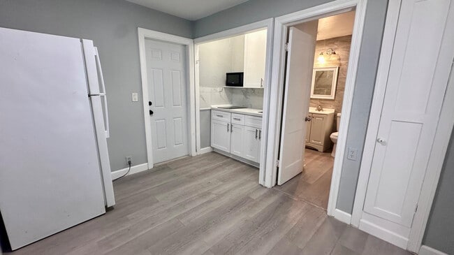 Photo - 325 N Federal Hwy Unit 1