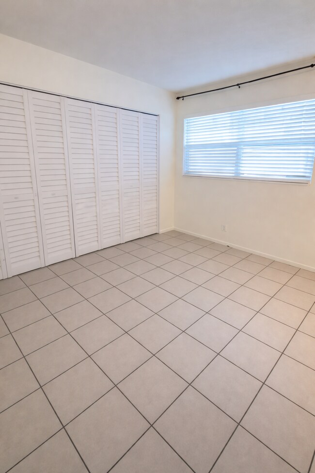 Photo - 3731 SW 60th Ave Unit 1