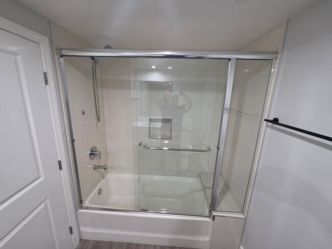 6824 Ben Ave Unit 1