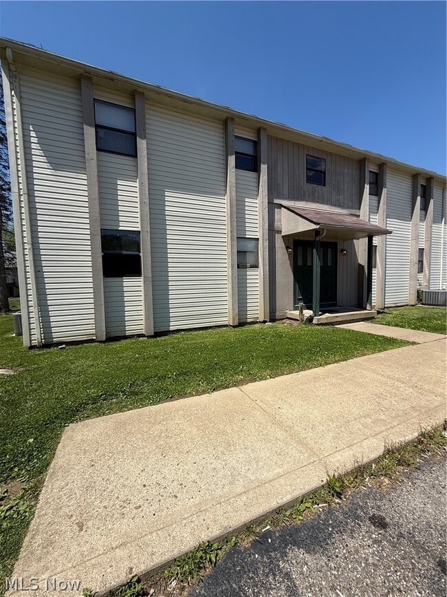 Building Photo - 1060 Brandywine Blvd Unit E
