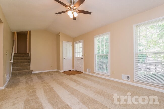 Photo - 1202 Holly Hills Dr SW