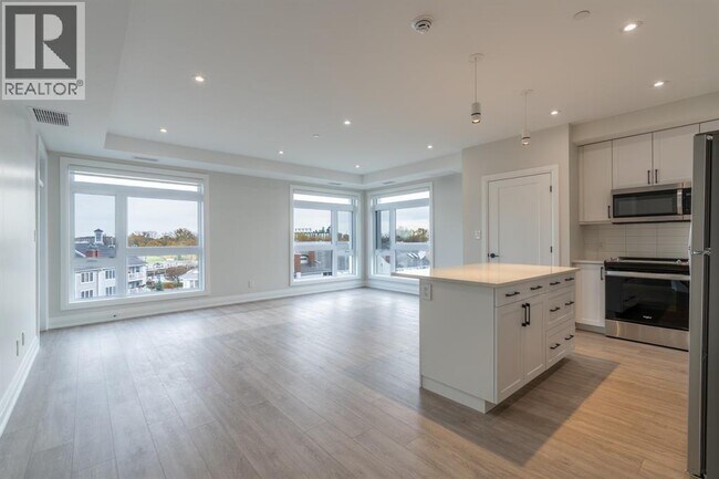 Photo - 1540 Venetian Blvd Unit 301