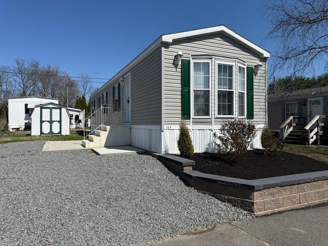 Photo - 13 Vanilla Ln