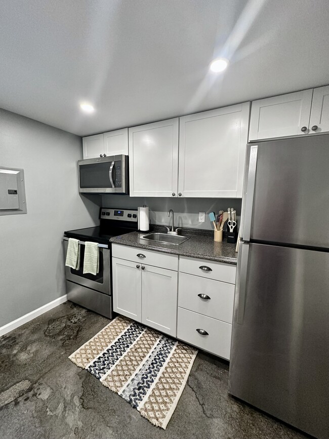 Photo - 6 Flat Rock Rd Apartments Unit Studio D