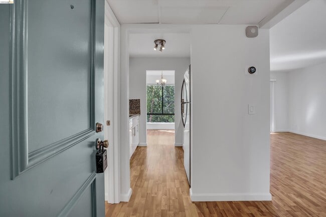 Photo - 490 N Civic Dr Unit 409