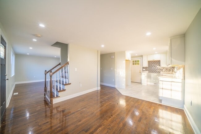 29 Cornell St