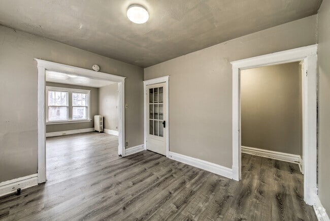 Building Photo - 4062 S Grand Blvd Rental