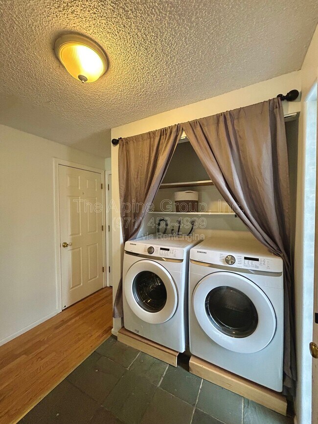 Photo - 4905 SW 152nd Ave