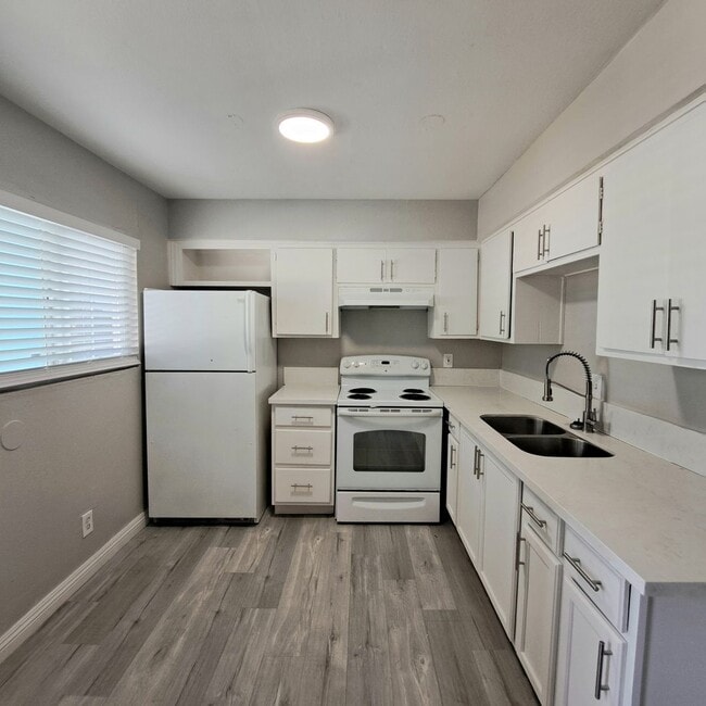 Building Photo - 2556 S Van Patten St Unit Sherwood Palms