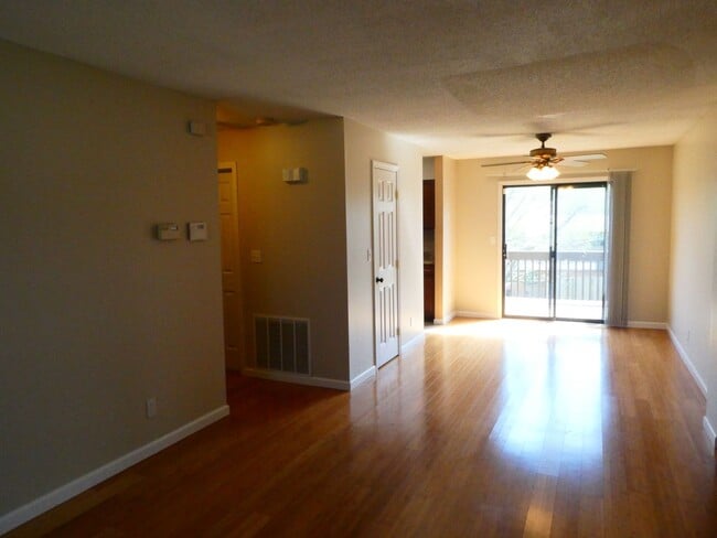 Photo - 3 Bedroom 2.5 Bath- Off Broadway Condominiums