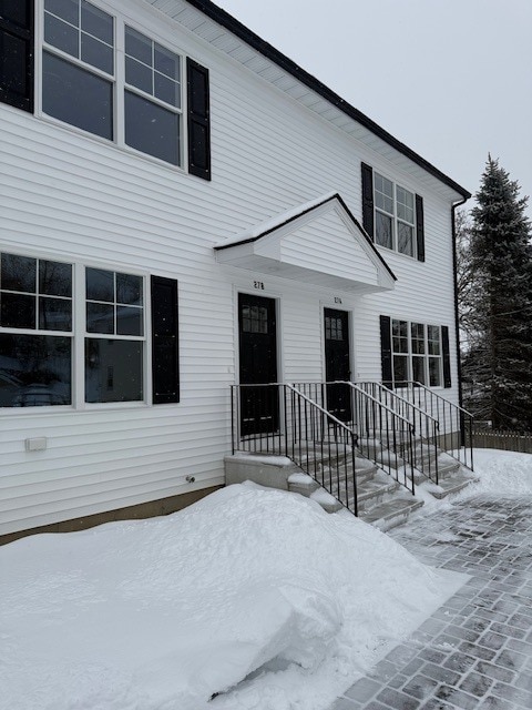 Building Photo - 27 Baker St Unit A