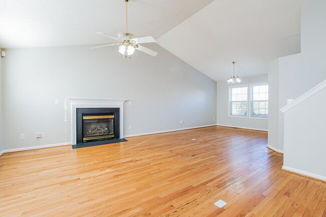 Photo - 4301 Mantua Way