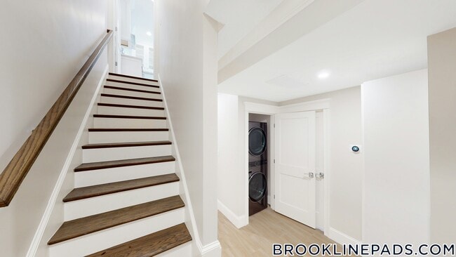 Photo - 101 Sumner Rd Unit 2