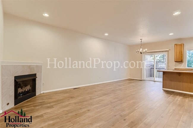 Photo - Beautiful 3-bedroom Unit in Excellent Hillsboro Location!