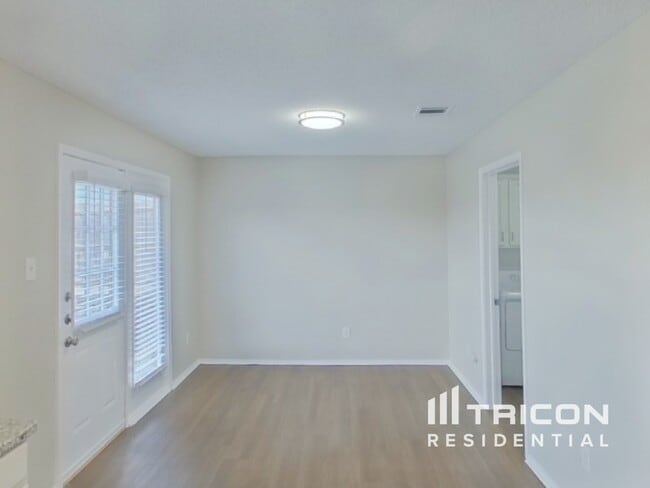 Photo - 8116 Cutter Hill Ave