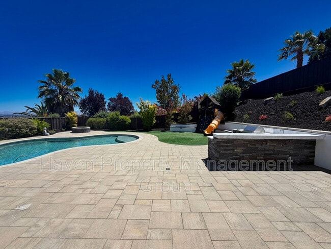 Photo - 7420 Hansen Dr