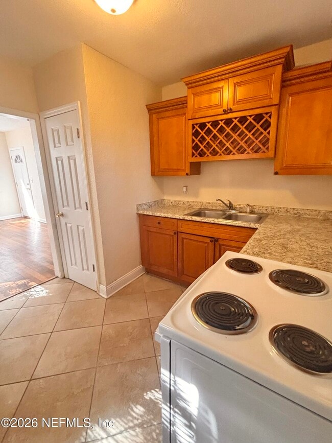 Photo - 3233 Post St