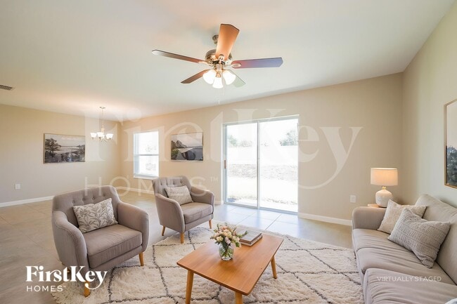Photo - 607 Lindbergh Wy