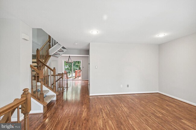 Photo - 46577 Broadspear Terrace