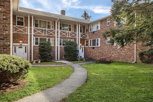 Building Photo - Garrett Village Rental