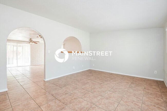 Photo - 3 Bedroom Pet-Friendly Home in Tucson, AZ with Main Street Renewal