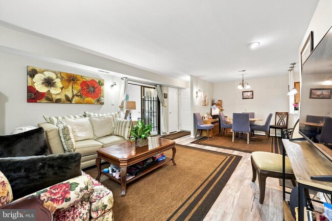 Photo - 53A W Bluebell Ln
