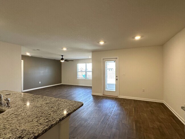 Photo - Redstone Commons