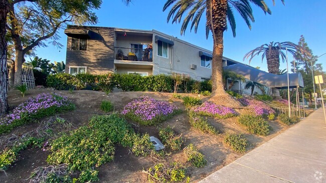 Building Photo - University Gardens Rental