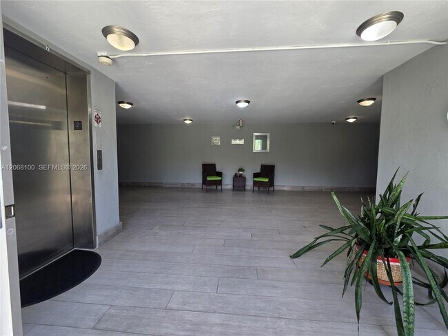 7401 SW 82nd St Unit 201S