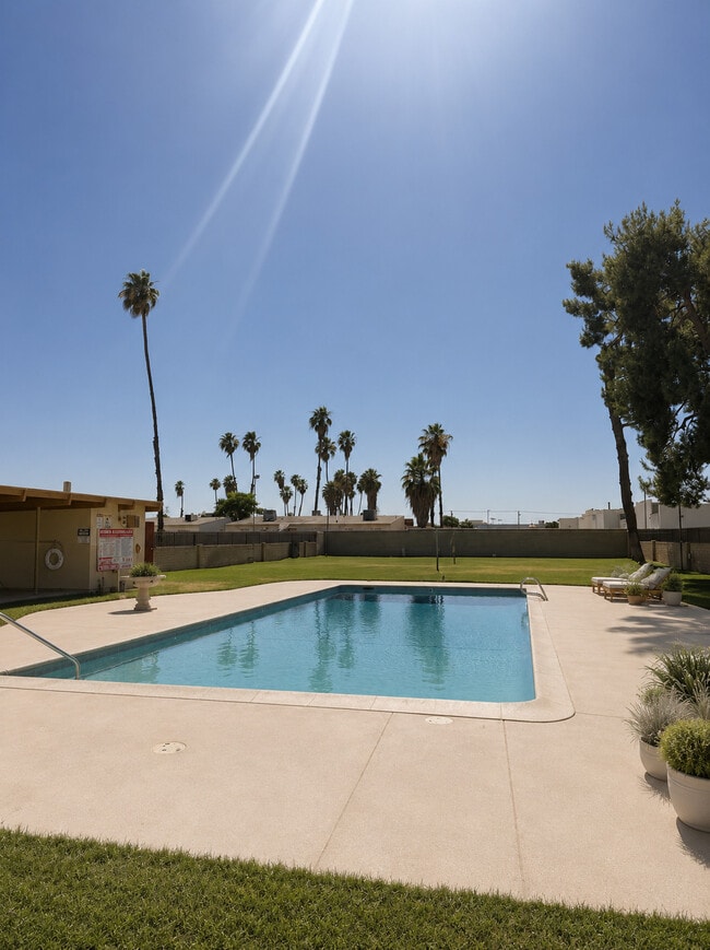 The Rowan Apartments