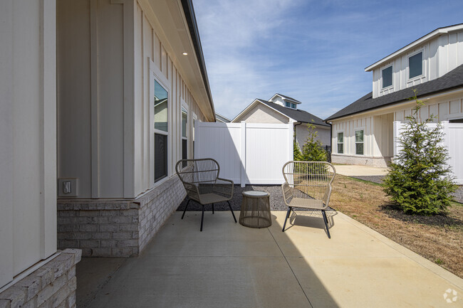 2BR, 2BA, 1.261SF